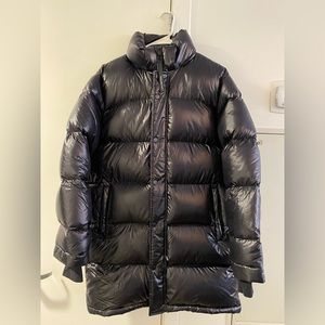 Aritzia The Super Puff Mid in Black Size M